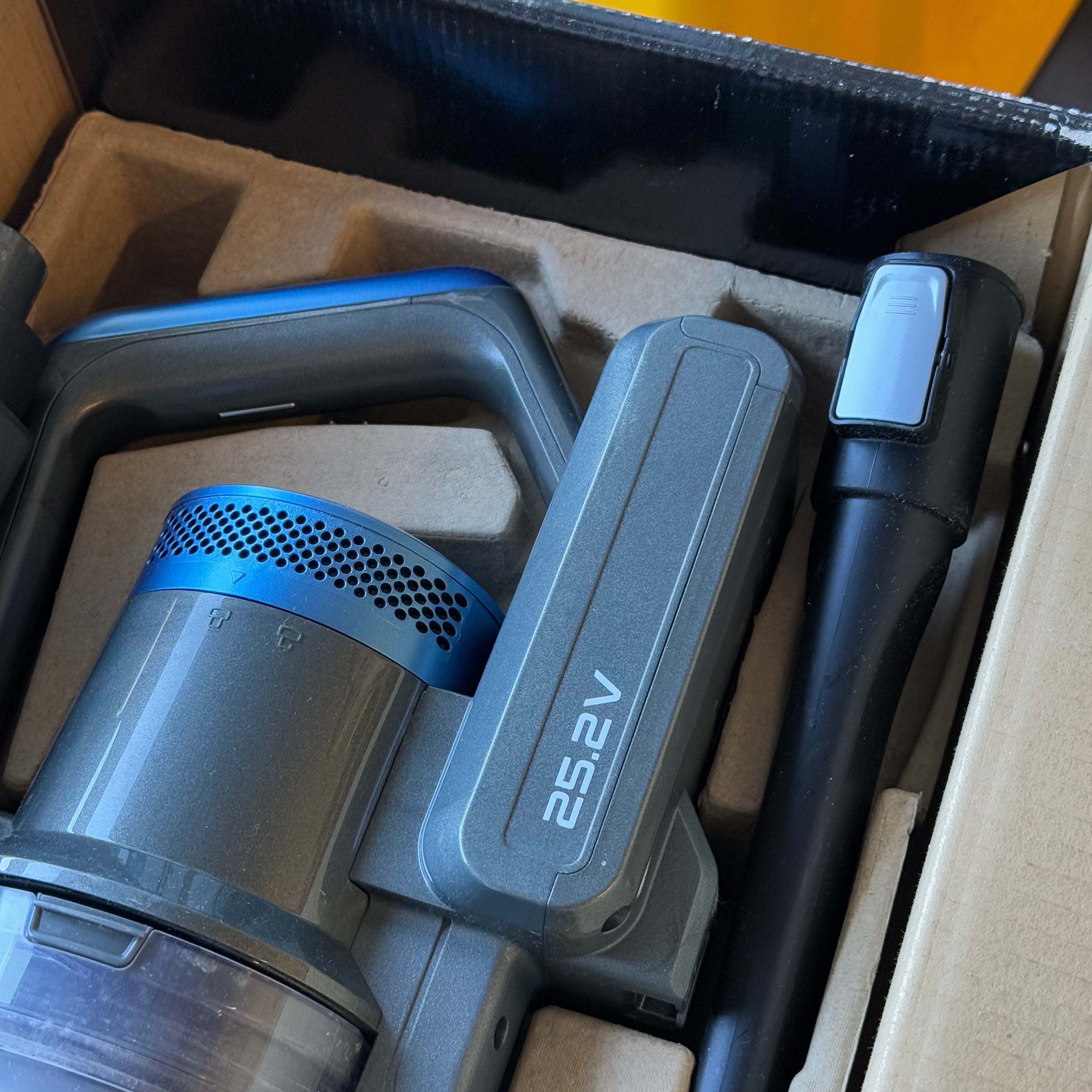 EUREKA STYLUS STICK VAC EUREKA STYLUS STICK VAC